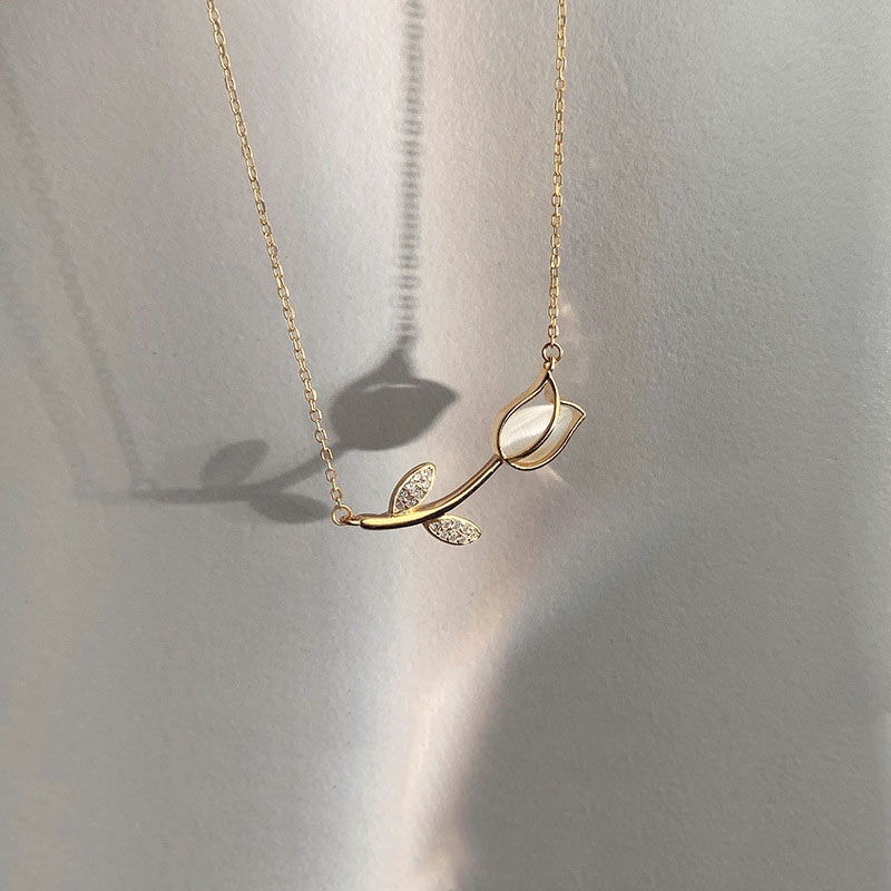 Birth Flower Necklace - Naszyjnik ze stali nierdzewnej z motywem