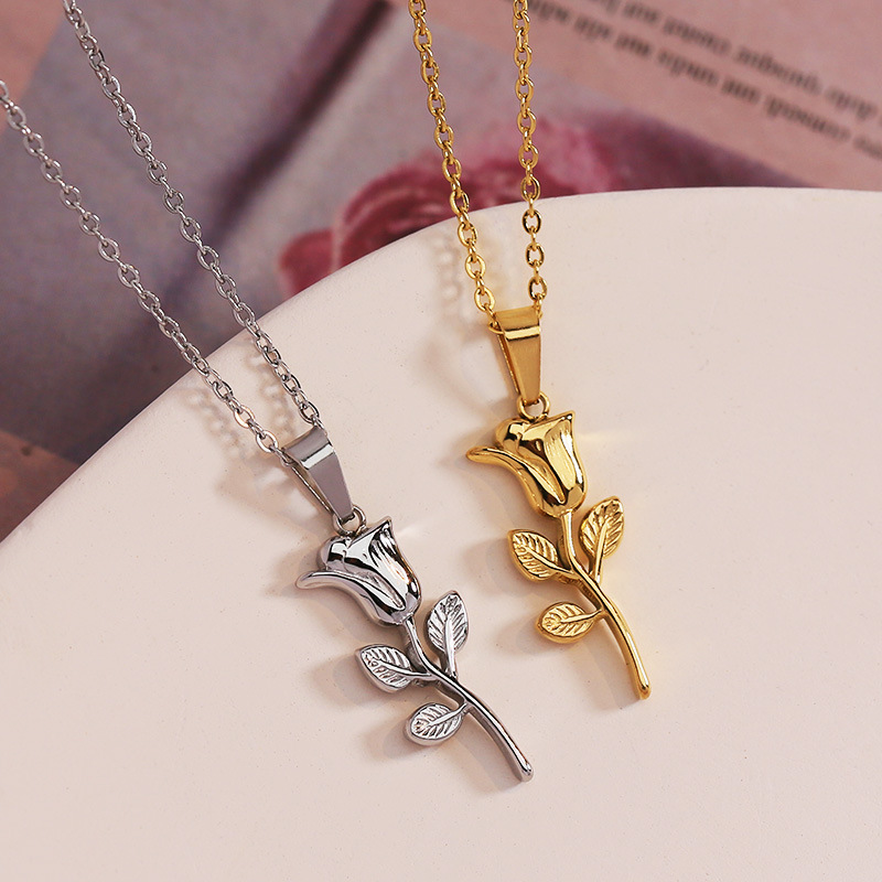 Naszyjnik z zawieszką w kształ – Birth Flower Necklace recenzja i cena